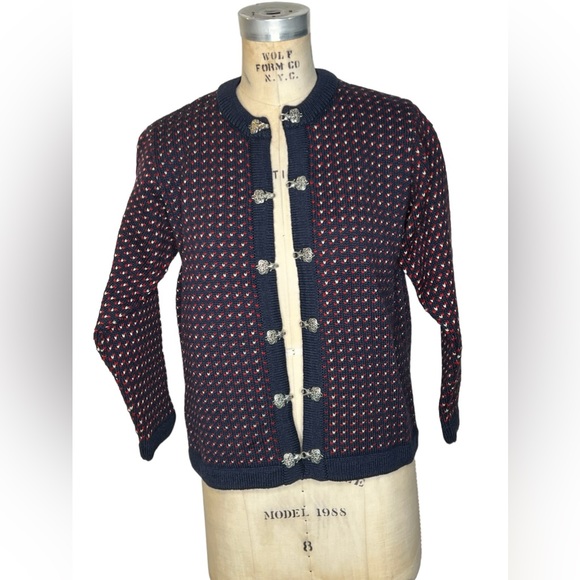 Skjæveland S wool blue and red cardigan